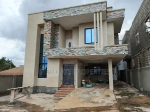 4bdrm House in Brofoyedu, Kumasi Metropolitan for sale
