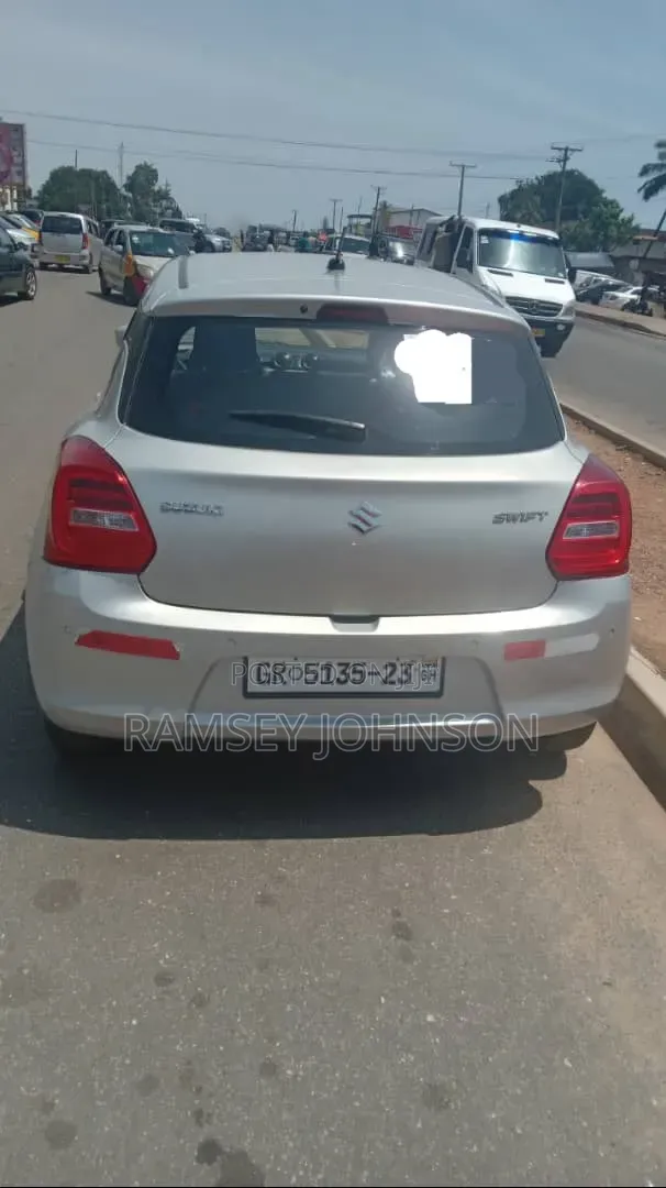 Suzuki Swift RS 2023 Silver