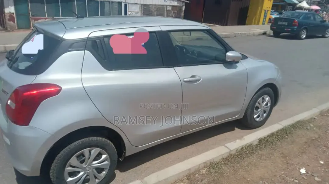 Suzuki Swift RS 2023 Silver