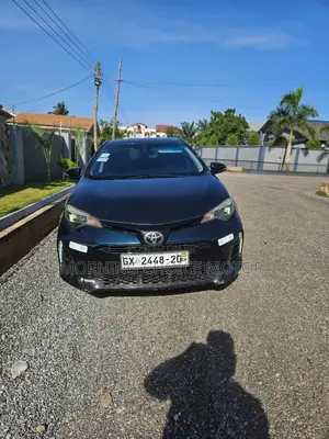Toyota Corolla 2017 Green