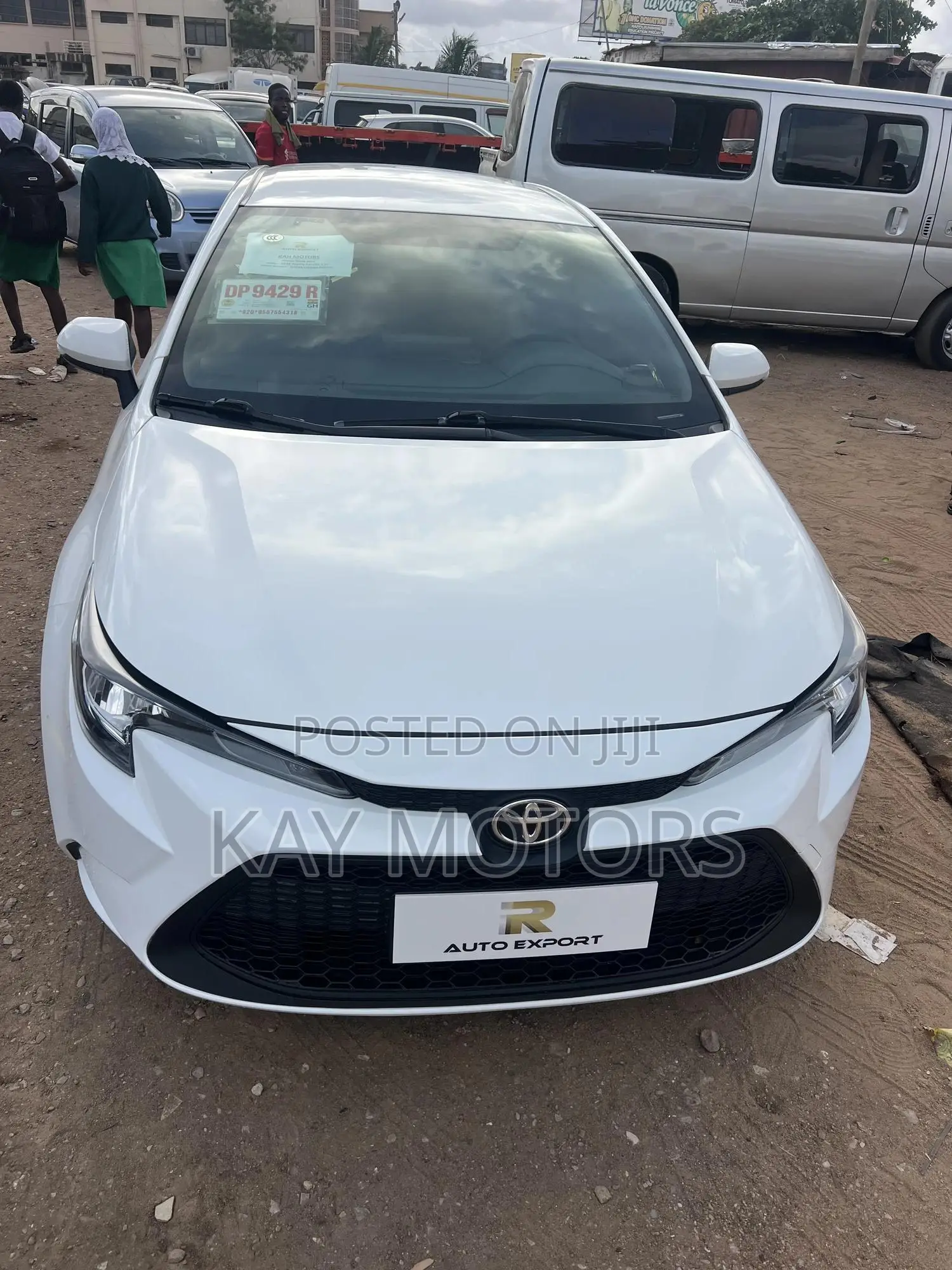 Toyota Corolla SE 2022 White