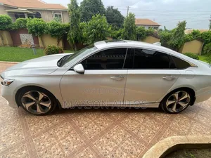 Honda Accord Touring 2018 White