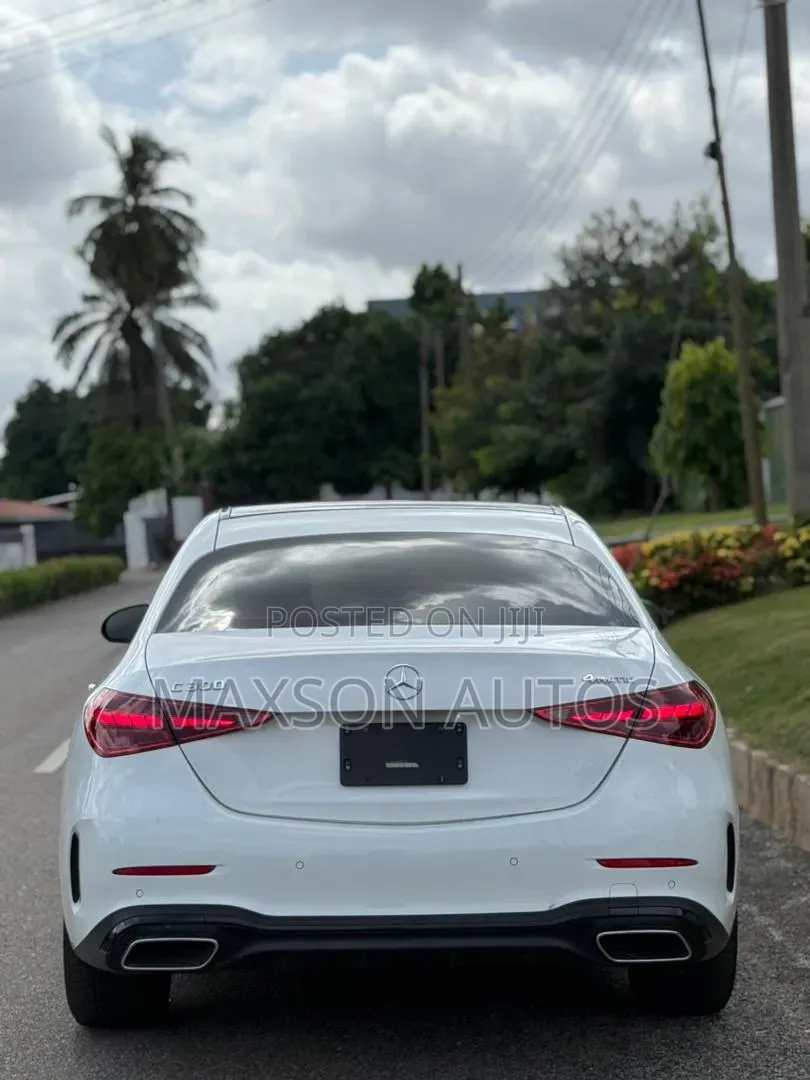 Mercedes-Benz C300 2023 White