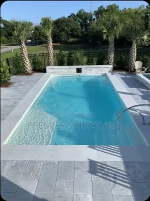 Modern Pool Builders for Homes