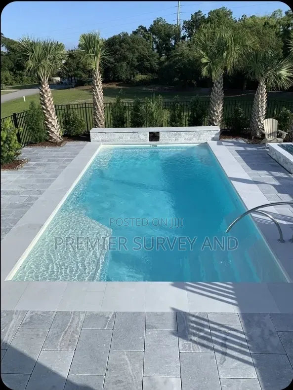 Modern Pool Builders for Homes