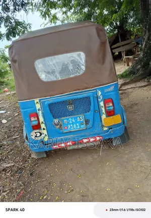 Bajaj RE 2024 Blue