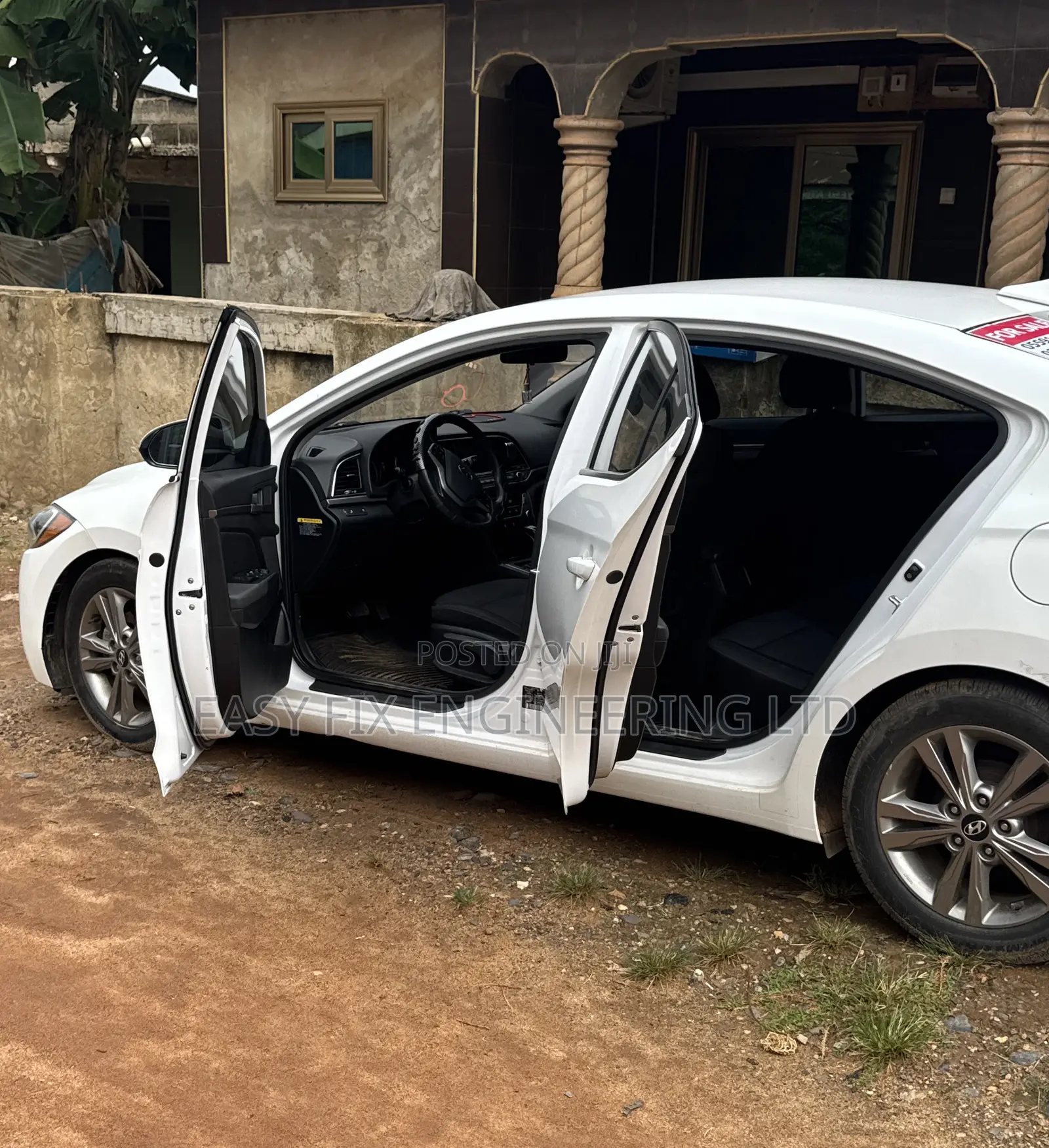 Hyundai Elantra SE Sedan FWD (2.0L 4cyl 6M) 2017 White