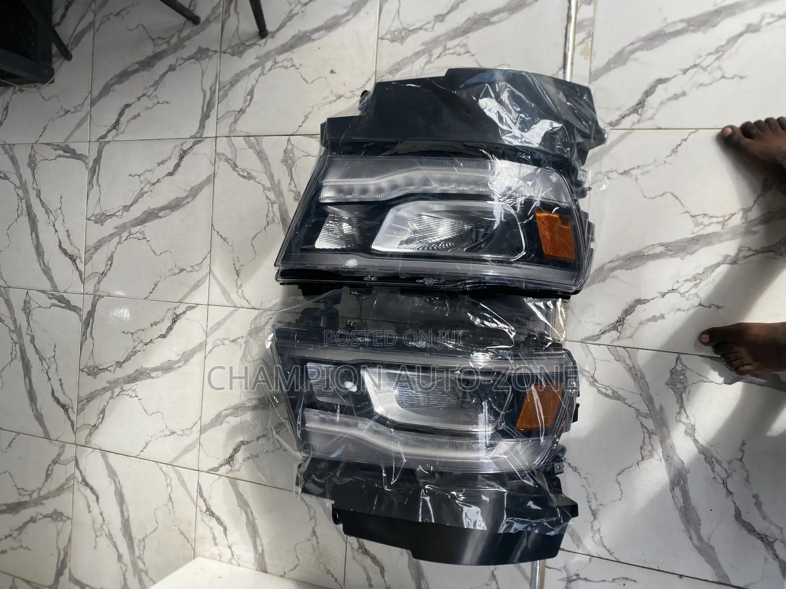 Dodge Ram 2019-2020-2021-2022-2023 Headlight Pair