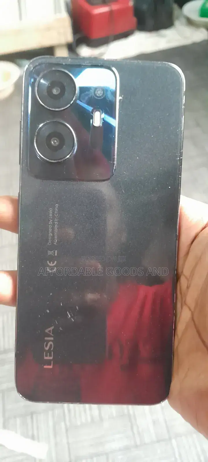 Lesia Young 2 64 GB Black