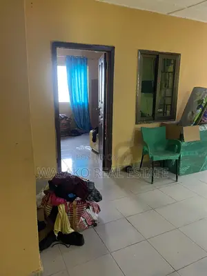 6bdrm House in Amasaman for sale
