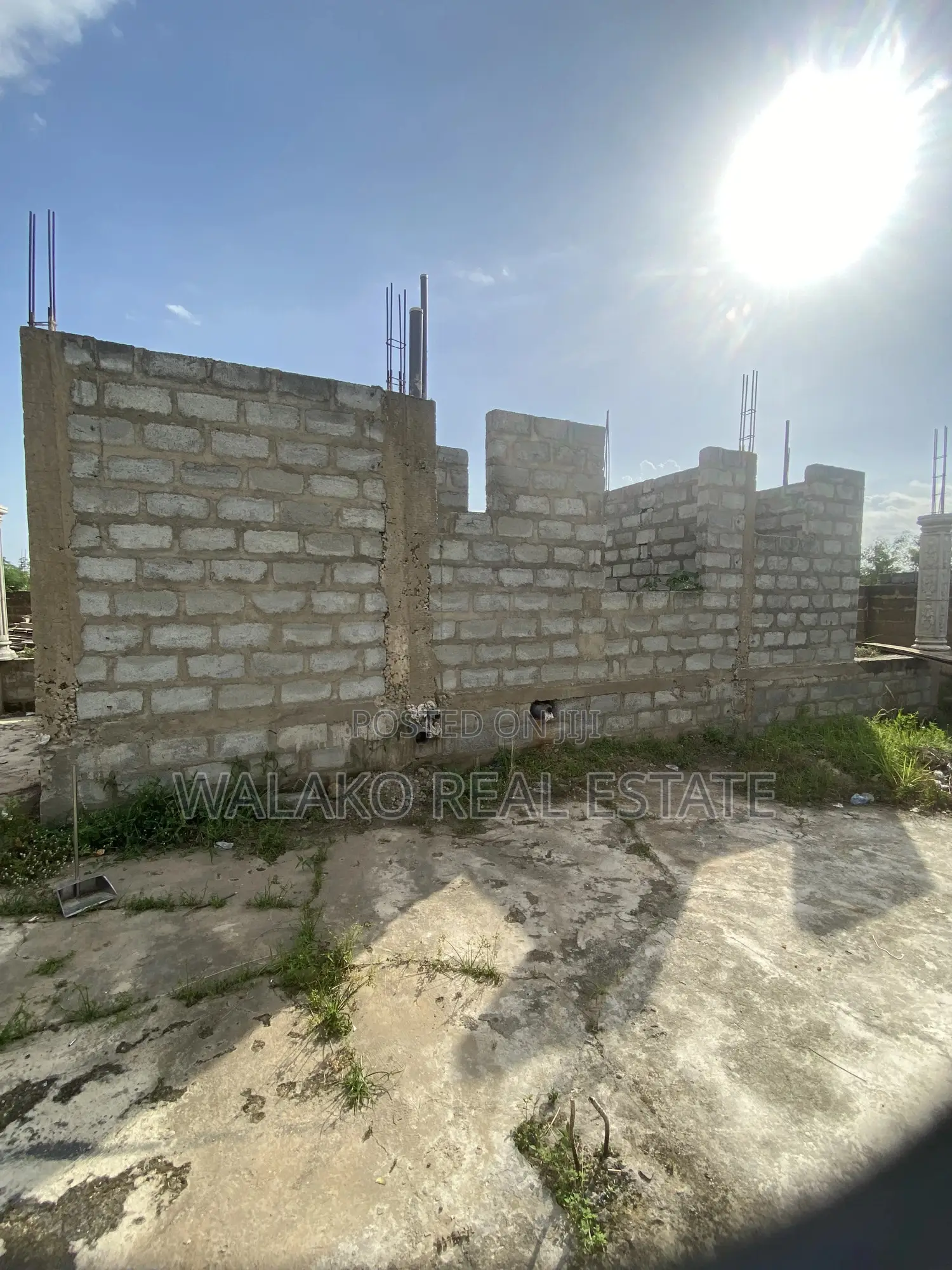 6bdrm House in Amasaman for sale