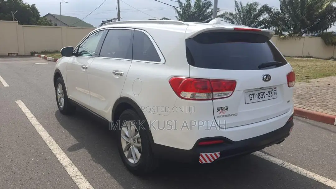 Kia Sorento 4dr SUV 2016 White