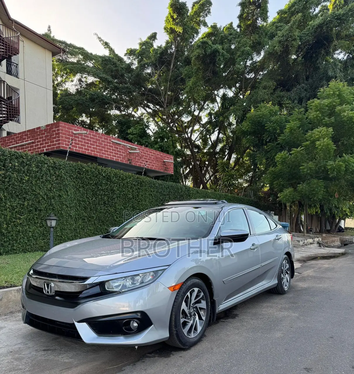 Honda Civic EX-L Sedan 2019 Silver
