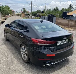 Hyundai Elantra 2017 Black