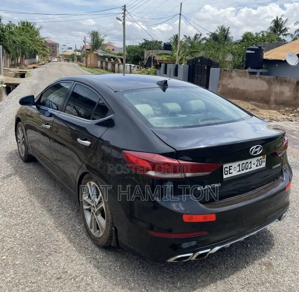 Hyundai Elantra 2017 Black