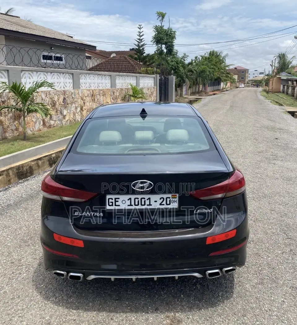 Hyundai Elantra 2017 Black