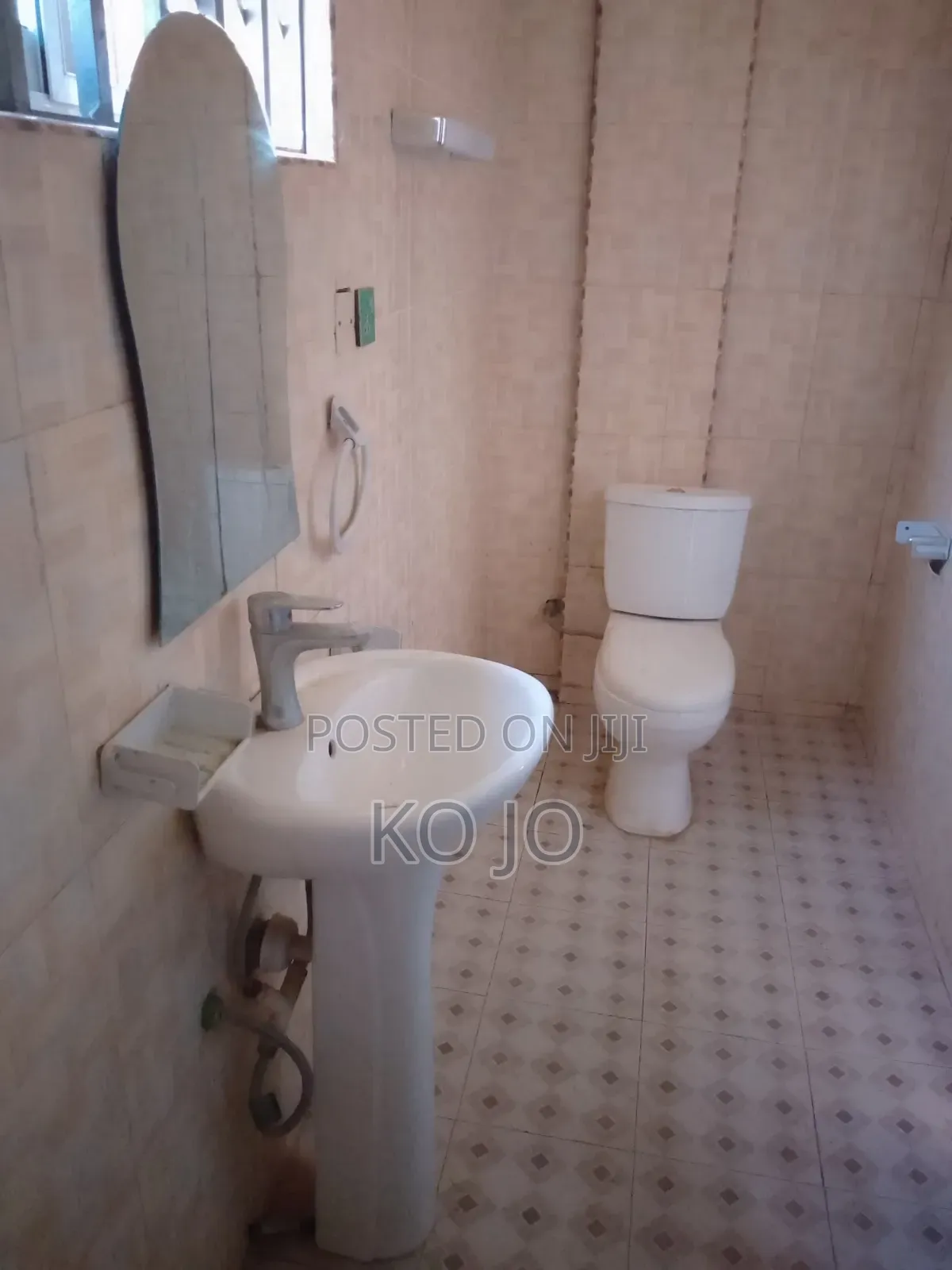 4bdrm House in Nmai-Dzorn for rent