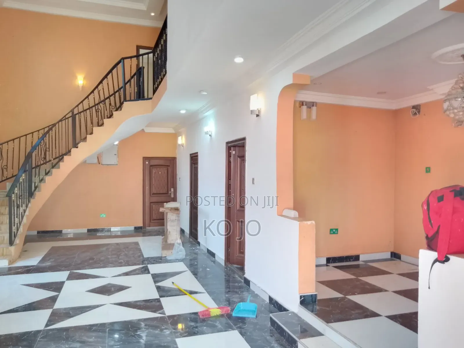 4bdrm House in Nmai-Dzorn for rent