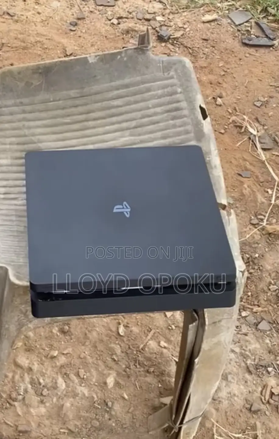 Play Station 4 Slim