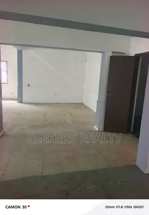 Prime Showroom Space for Rent on Osu Oxford Street