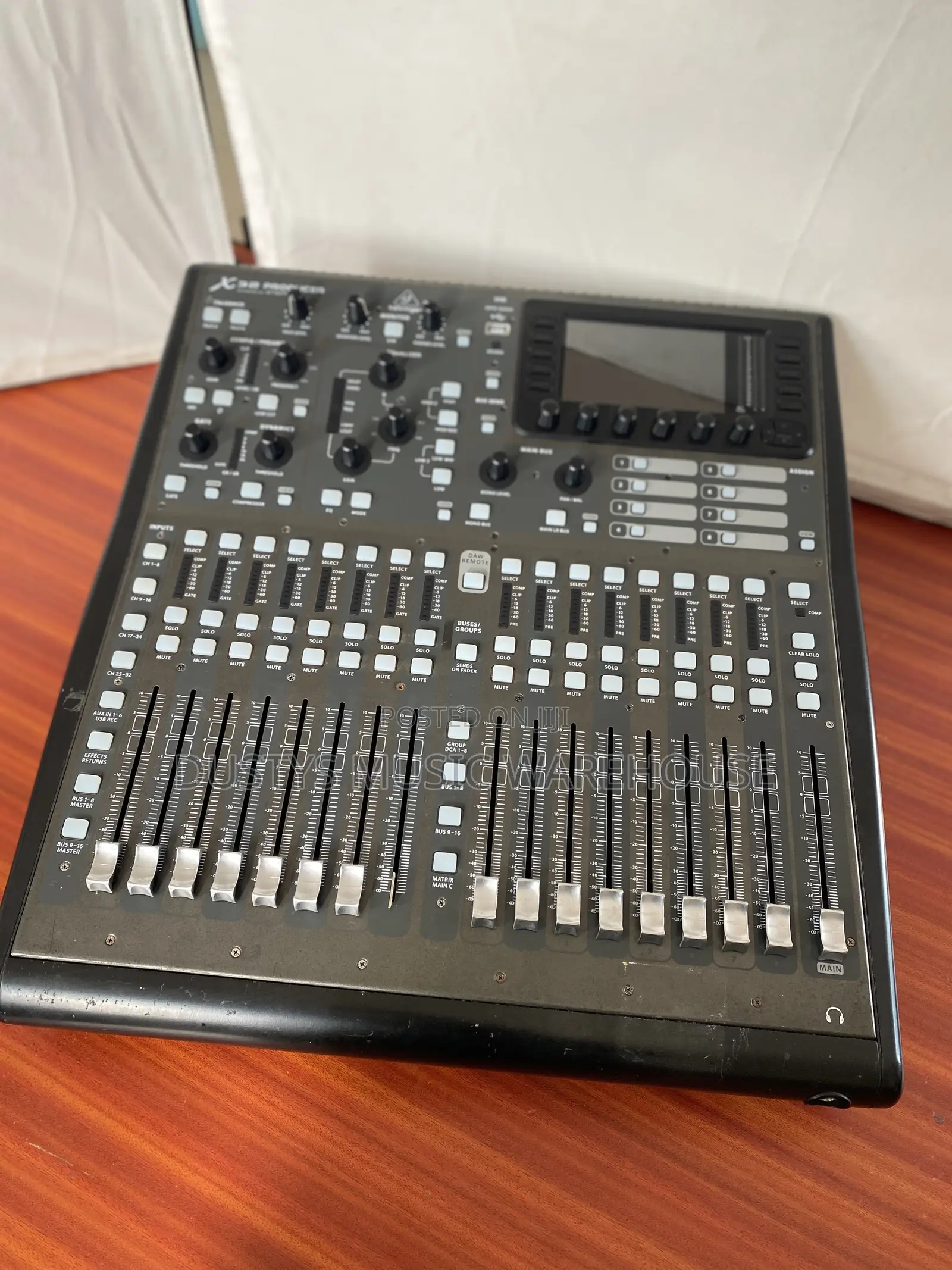 Behringer X32 Producer