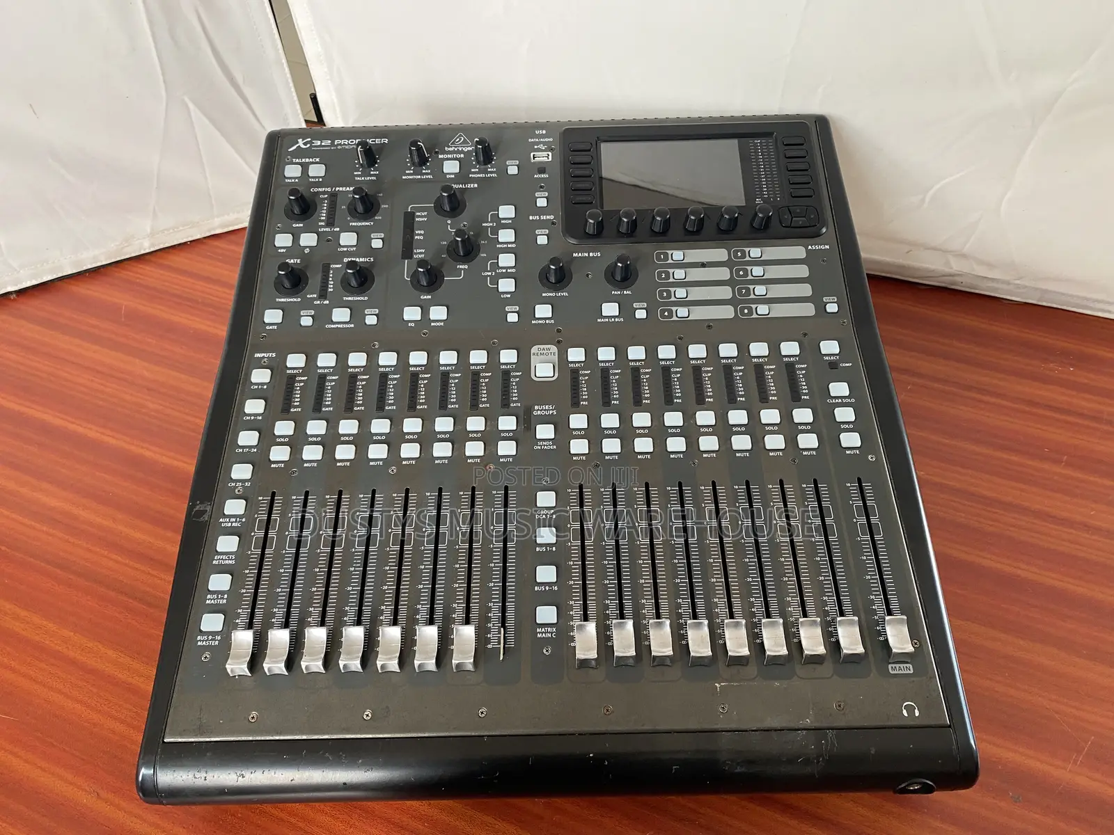 Behringer X32 Producer