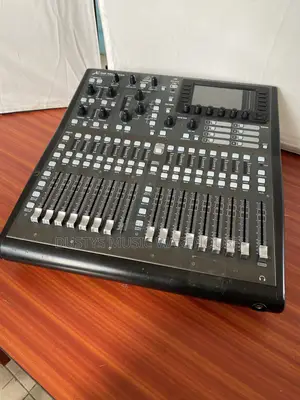 Behringer X32 Producer
