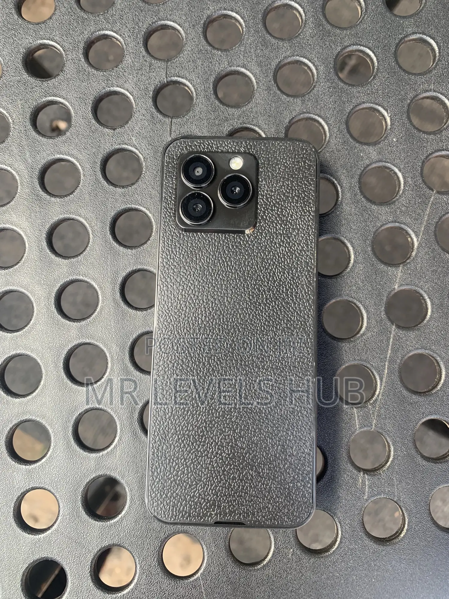 New H-mobile B1 Black