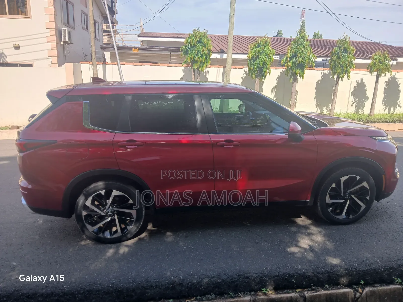 Mitsubishi Outlander SE 2022 Red