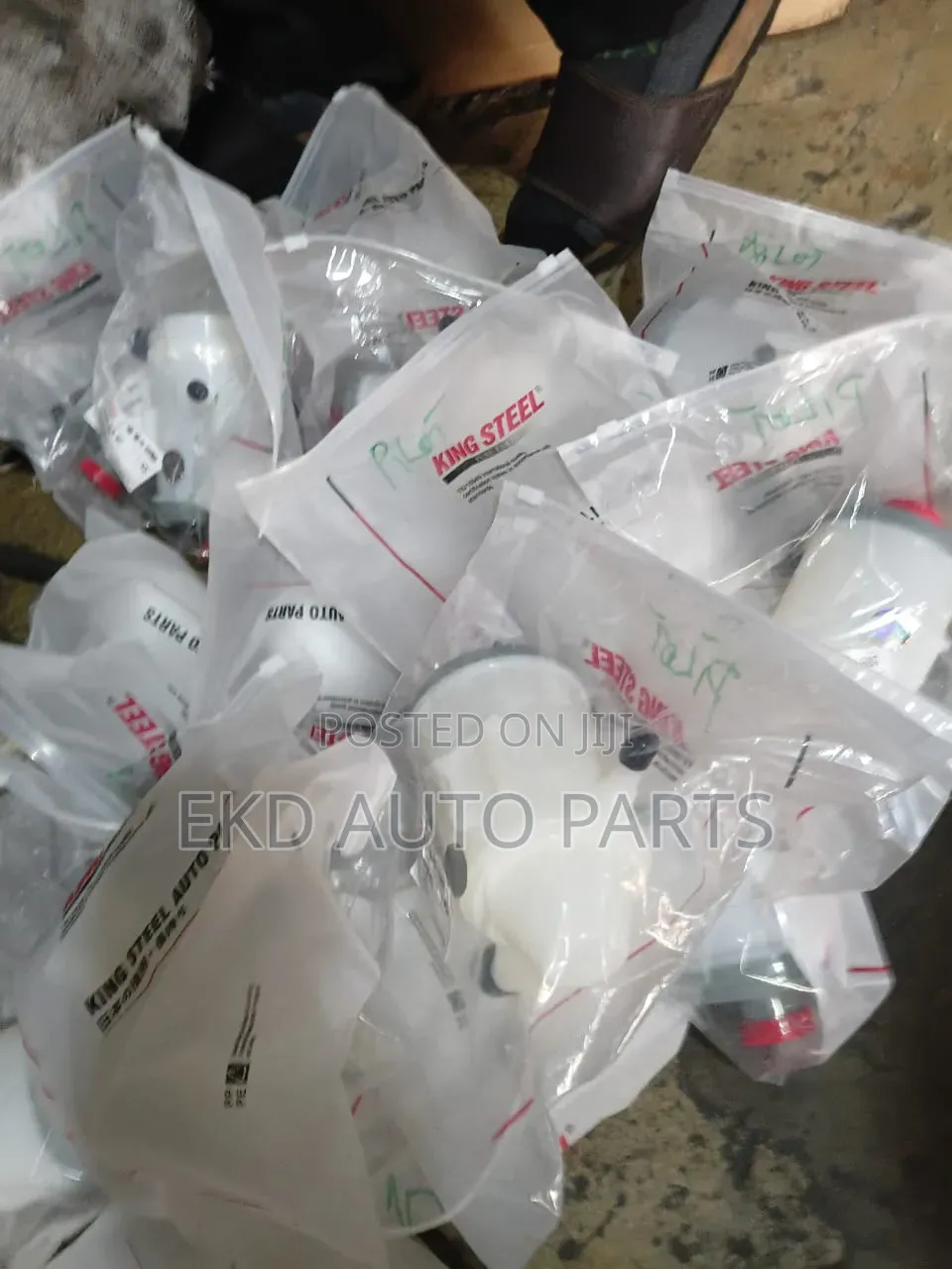 Power Steering Fluid/Oil Reservoir/Container