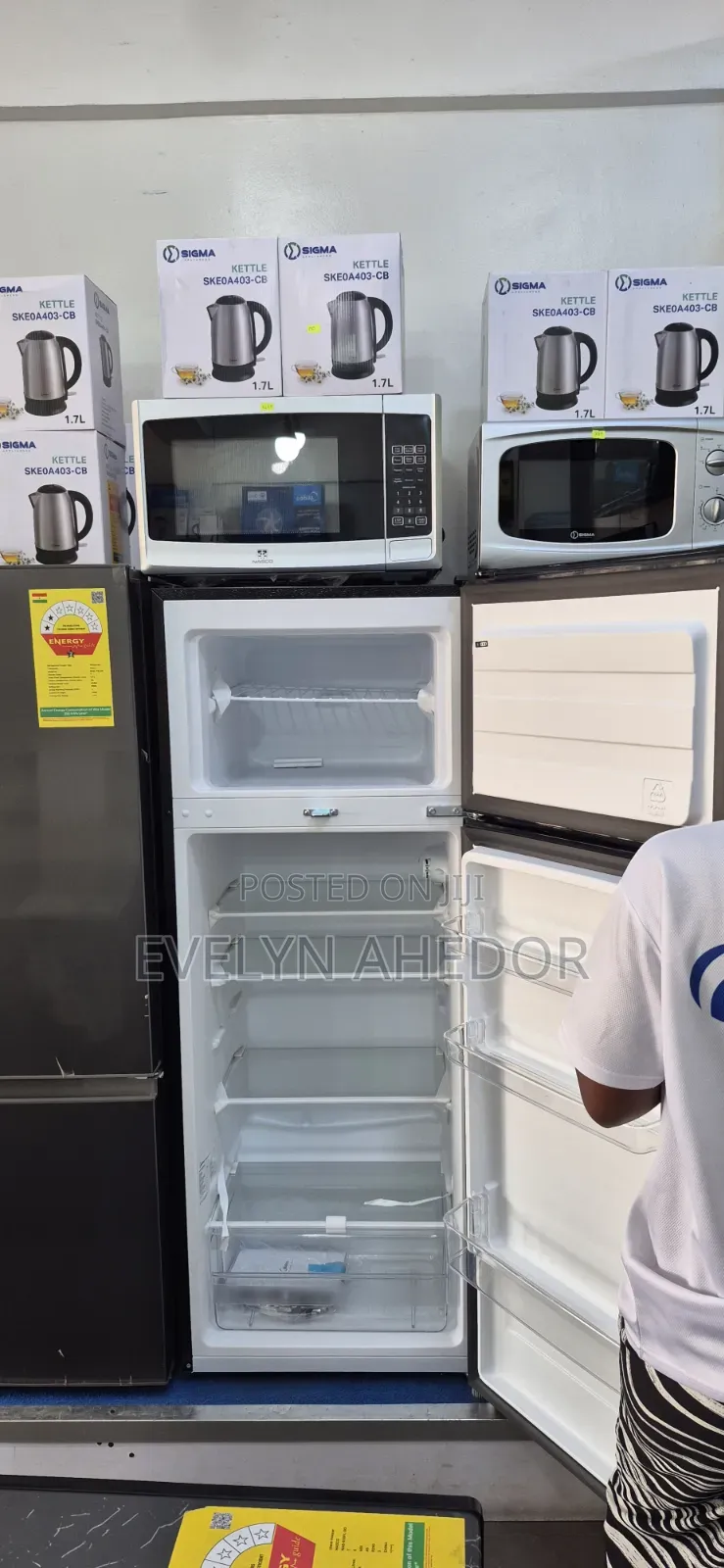 Super Quality Midea Top Freezer 204littes Black Colour for Sale