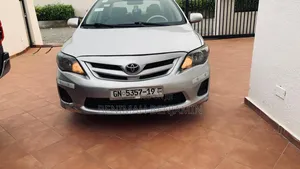 Toyota Corolla LE 4dr Sedan (1.8L 4cyl 4A) 2010 Gray