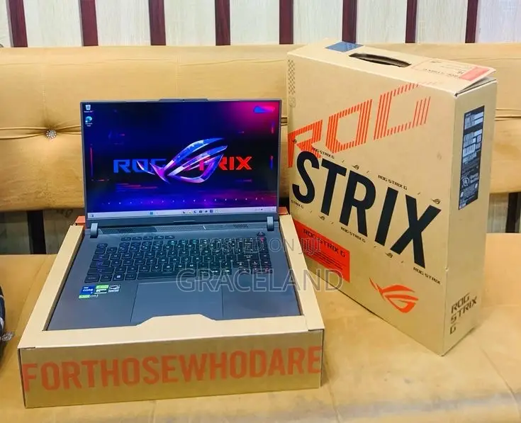 New Laptop Asus ROG Strix G16 G614 16GB Intel Core i7 SSD 1T
