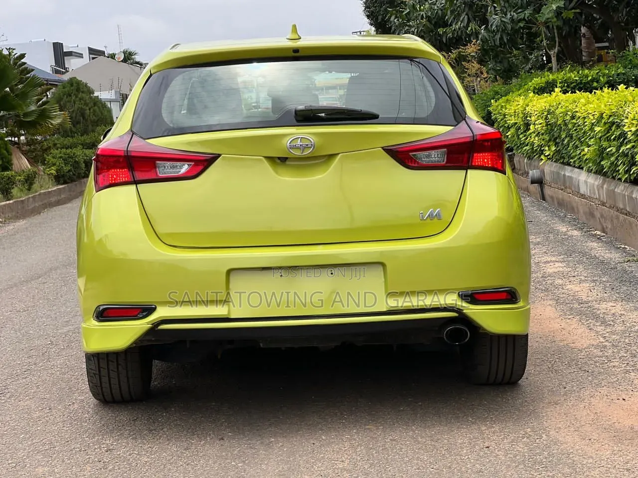 Scion iM Base 2016 Yellow