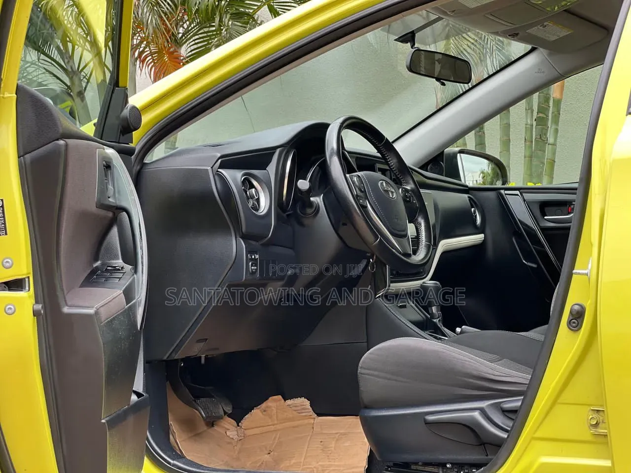 Scion iM Base 2016 Yellow