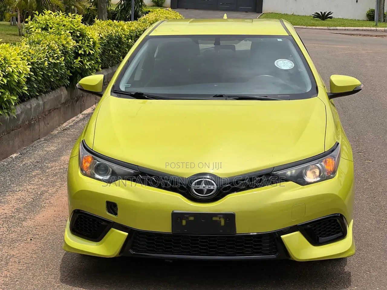 Scion iM Base 2016 Yellow