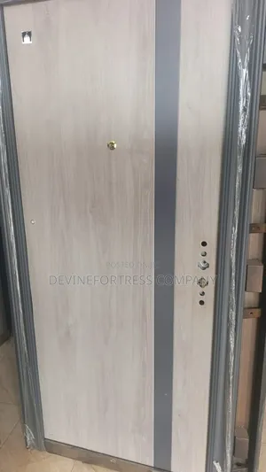Quality Splendor Smooth Single Door Available in DFF Designs N Colors