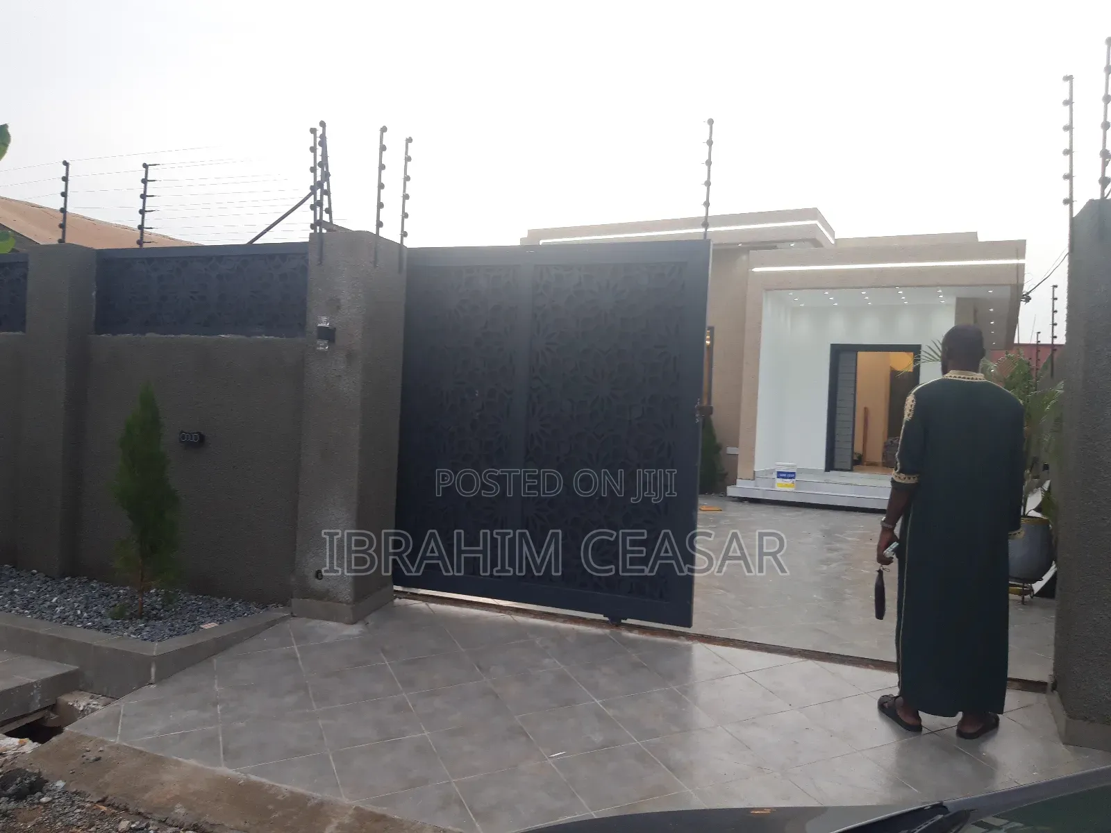 3bdrm House in Ajingano, School Junction for sale