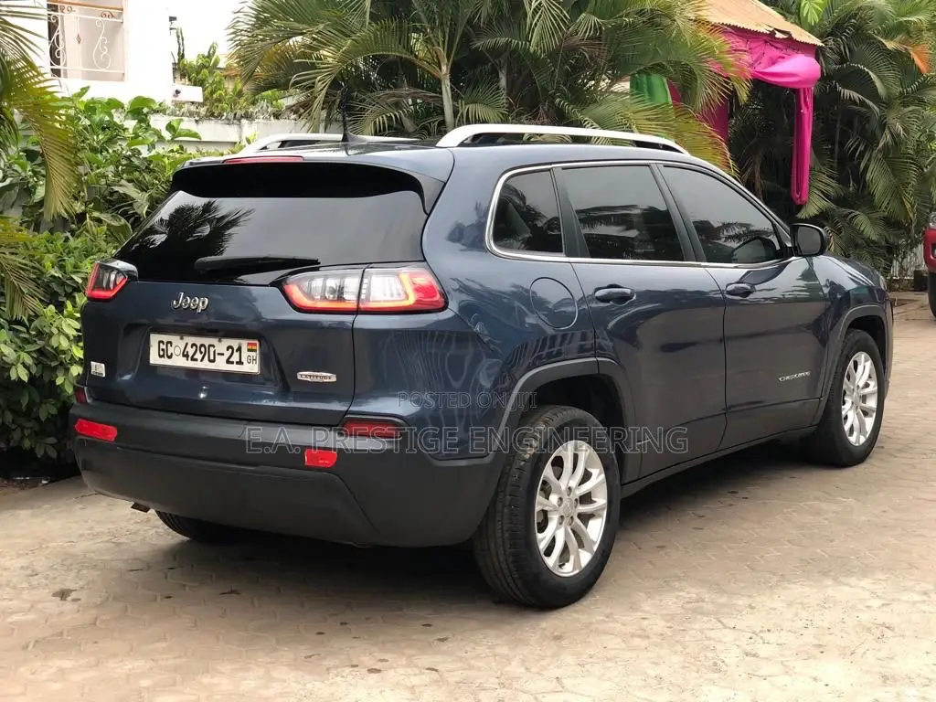 Jeep Cherokee Latitude FWD 2019 Blue