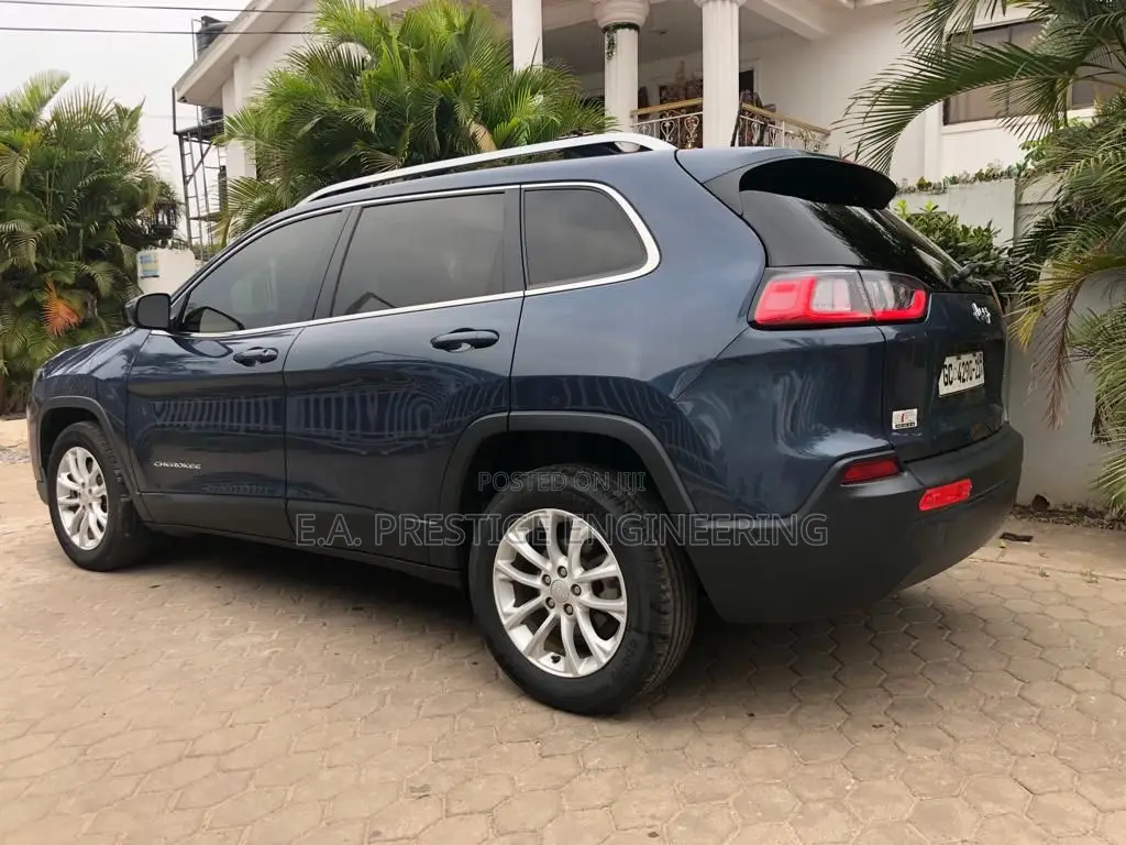 Jeep Cherokee Latitude FWD 2019 Blue