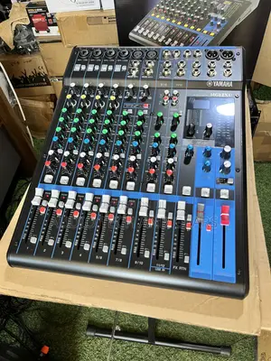 Yamaha Mg12xu 12-Channel Mixer