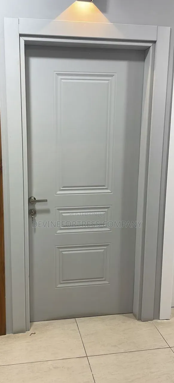 Quality Luxury Bedroom Doors for All Buildings// Brown/ White