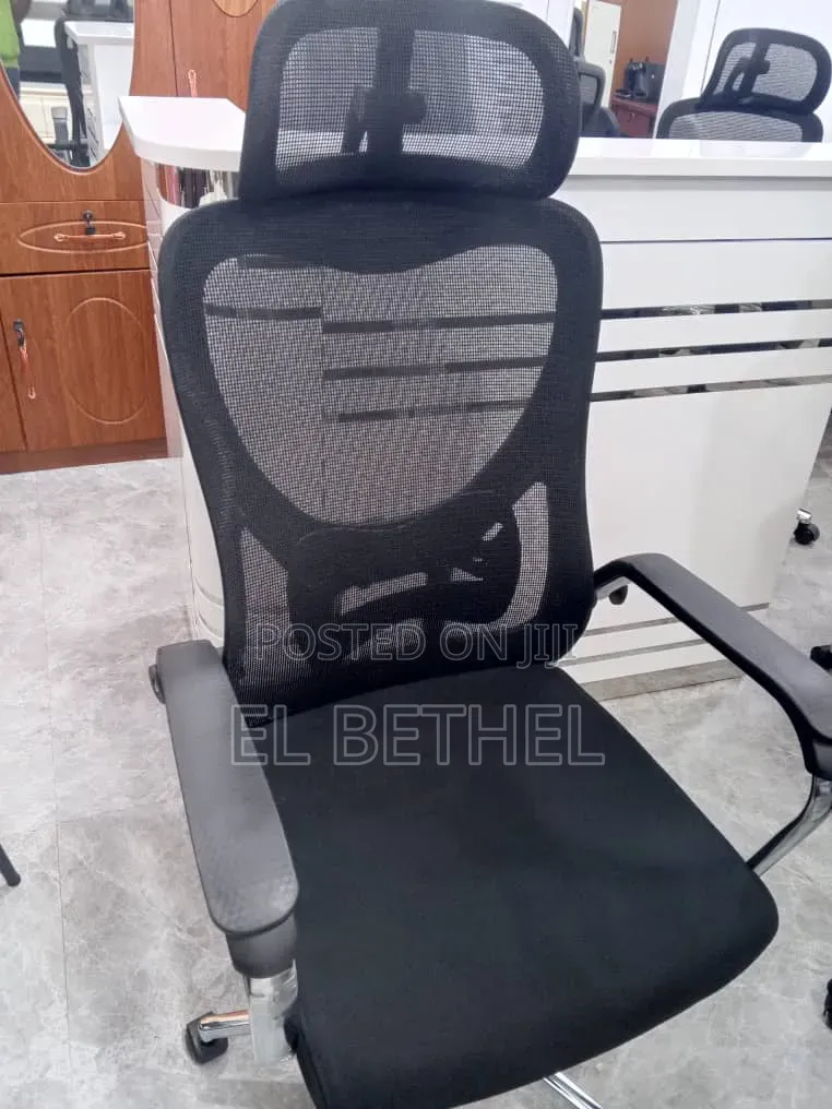 Chairs With Flexible Seat Belts for Office