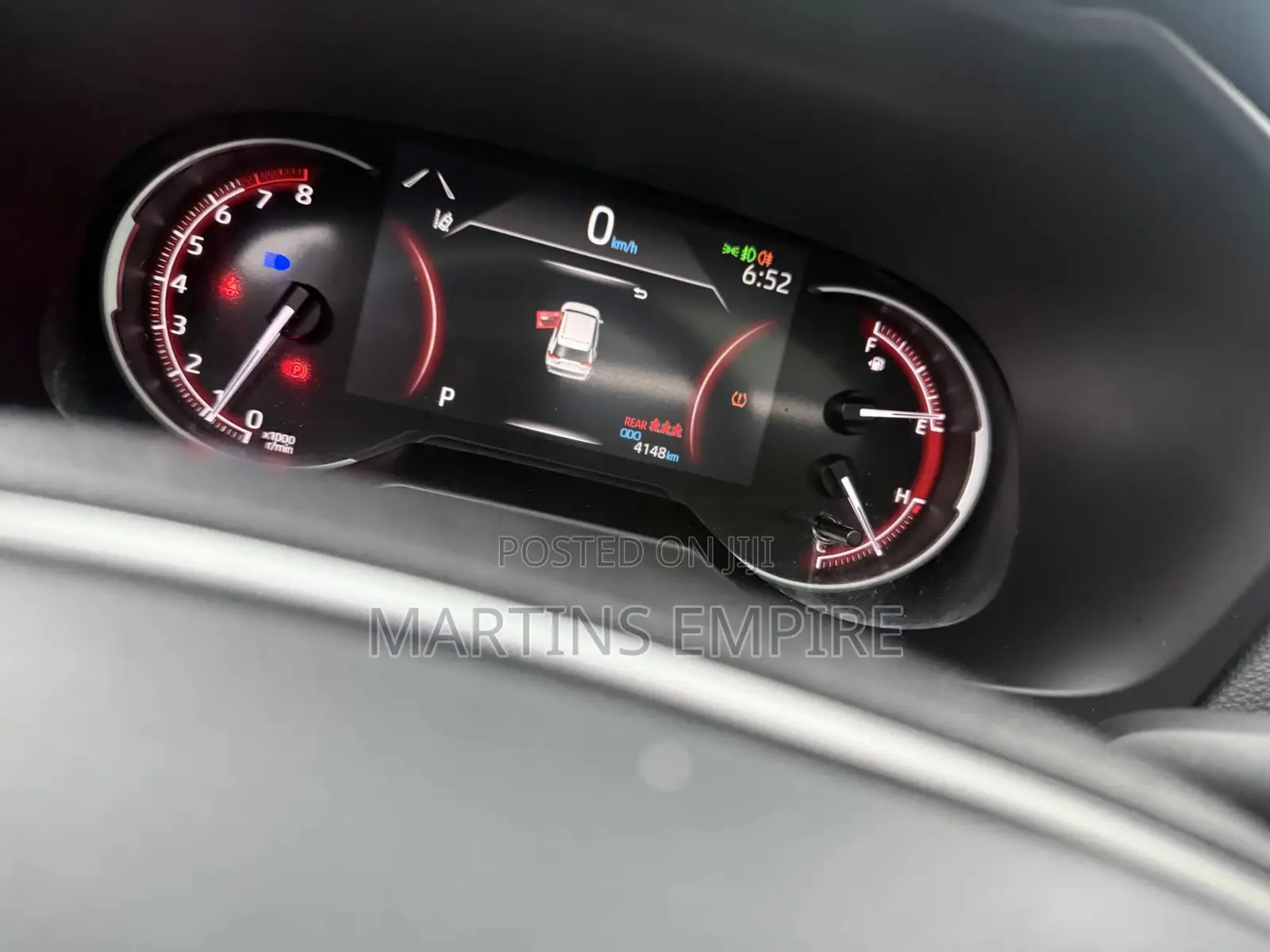 Toyota RAV4 XLE FWD 2023 White