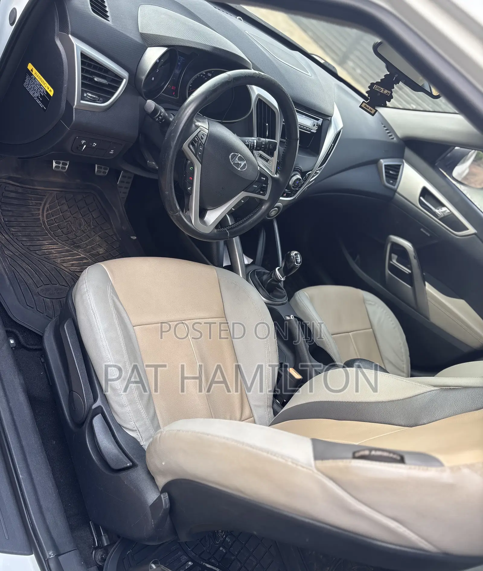 Hyundai Veloster 2013 White
