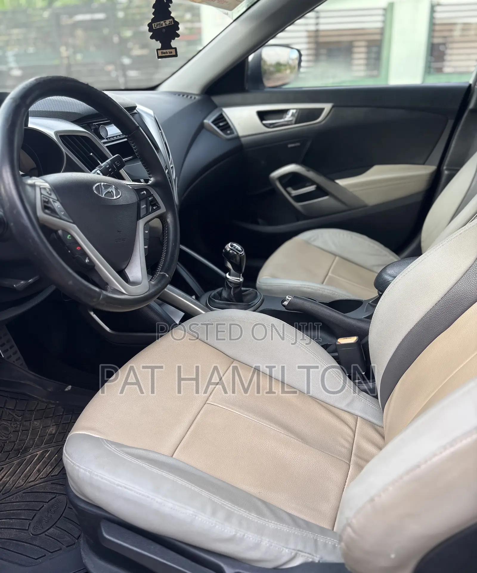 Hyundai Veloster 2013 White