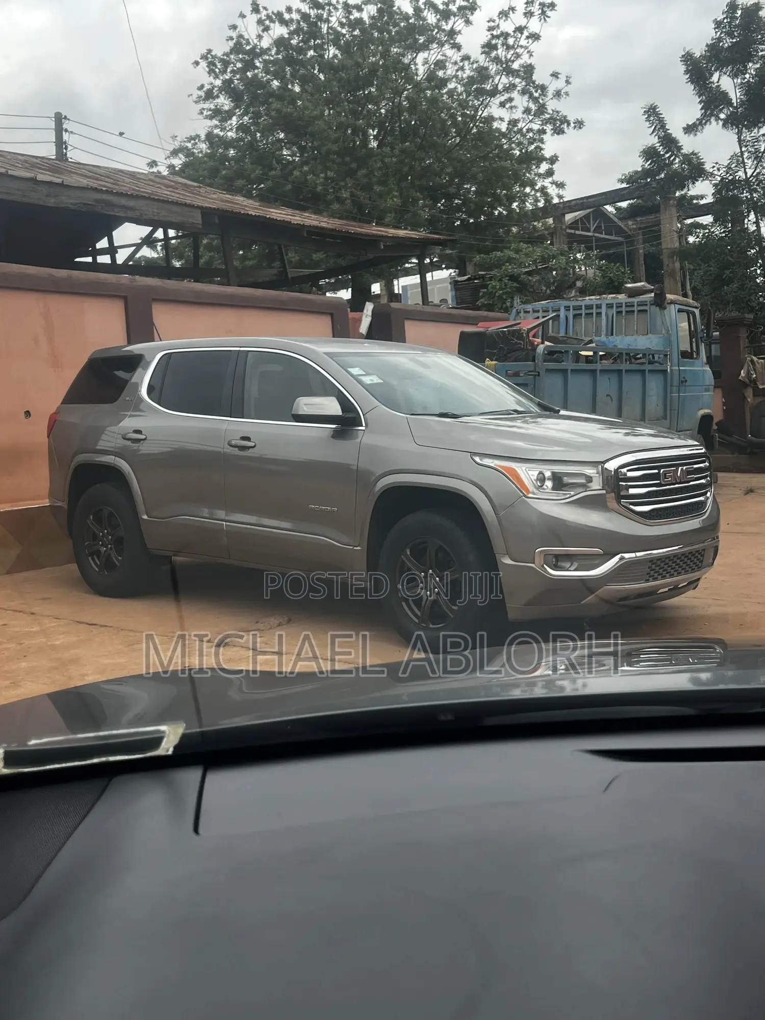 GMC Acadia SLE-1 Front-wheel Drive 2017 Gray