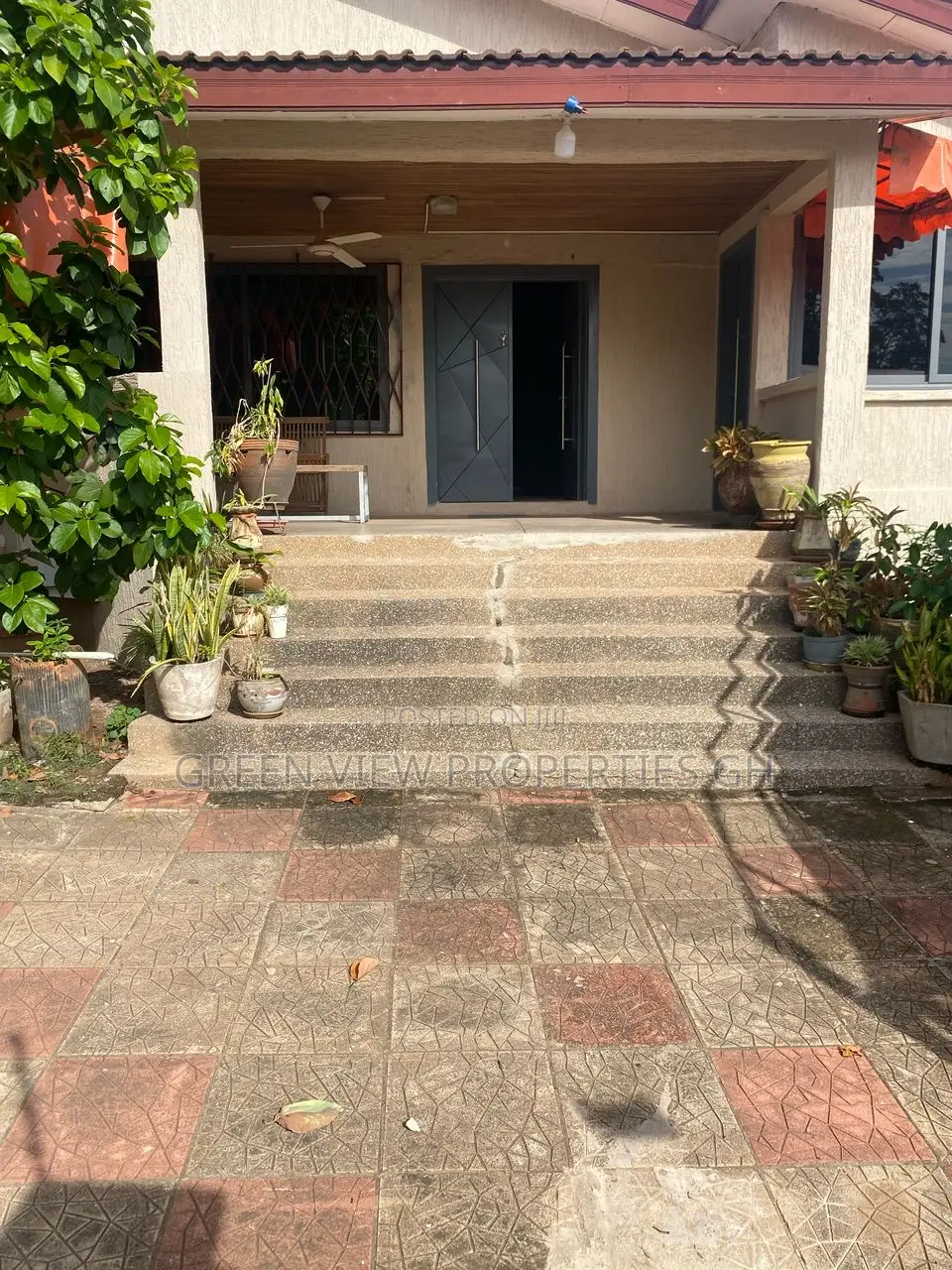 2bdrm House in West Hills Mall Area for rent