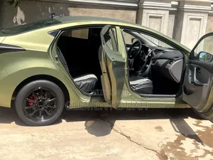 Hyundai Elantra 2012 Green