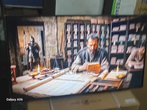 Samsung 43-Inch Elegant Smart Entertainment Tv